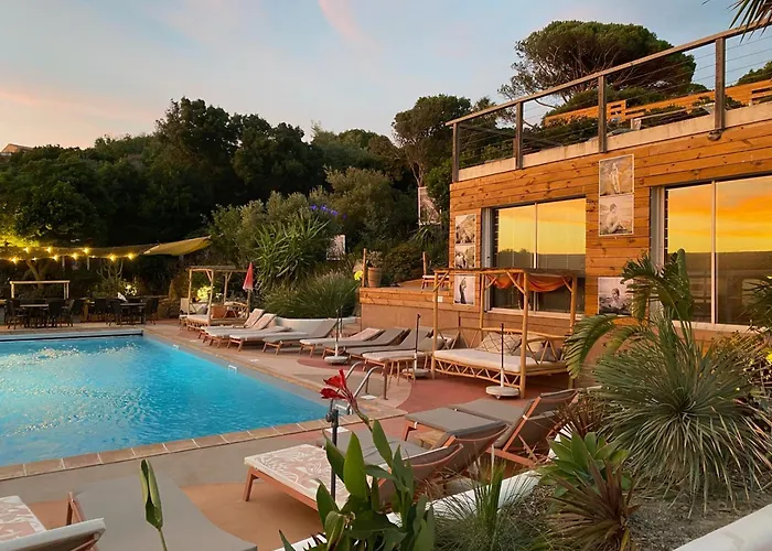 Hotel Heliotel Naturiste Hyères