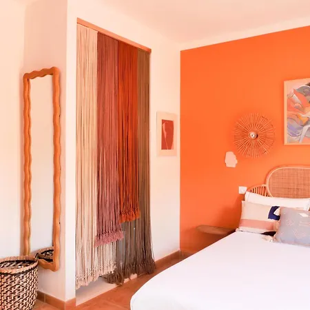 Heliotel Naturiste فندق